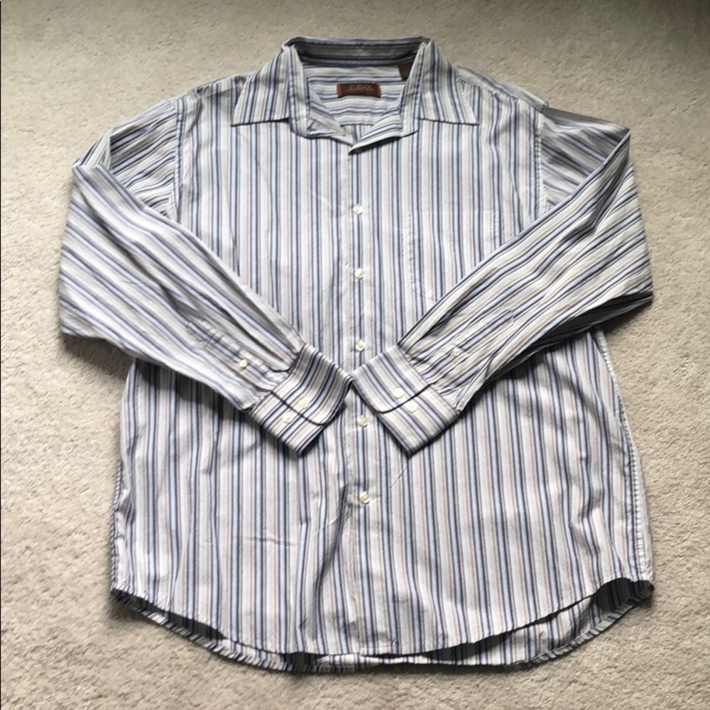 Men’s versatile dress shirt by Tasso Elba.